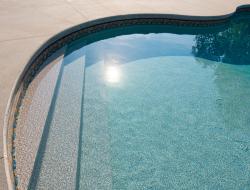 Kidney Shaped Liner Pool Kelowna